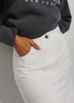 Длинная юбка-карандаш белая с разрезом сзади6 фото