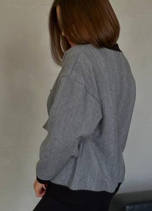 Бомбер женский кашемировый на кнопках с карманами оверсайз качественный стильный серый графитовый5 фото