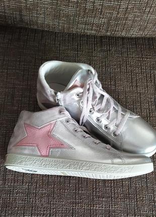 Нові черевики primigi італія черевики кросівки високі кеди 100% шкіра срібло приміджі