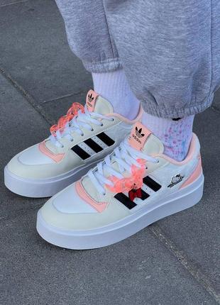 Кроссовки женские adidas forum bonega x hello kitty low platform sneakers in cream