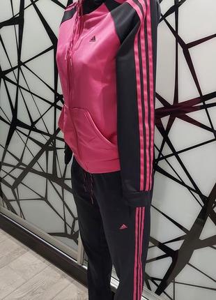 Оригинальный спортивный костюм adidas черный с розовым 42-461 фото