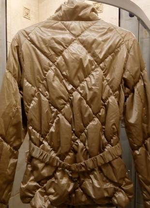 Куртка бежевая перламутровая-золотая, на синтепоне2 фото
