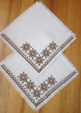 Серветки: ручна робота / вишивка «хрестиком»