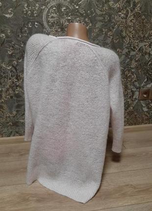 Нежный мохеровый свитер цвета пудры с удлинённой спинкой4 фото