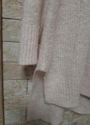 Нежный мохеровый свитер цвета пудры с удлинённой спинкой5 фото