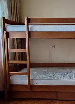Кровать двухэтажная,размер 200*80