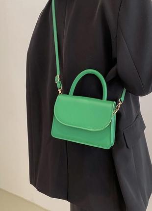 Женская классическая сумка кросс-боди на ремешке через плечо 6130 зеленая10 фото