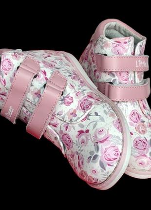 Ботинки деми на липучках розовые рисунок розы новые2 фото