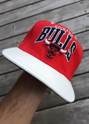 Snapback chicago bulls. кепка. снепбек