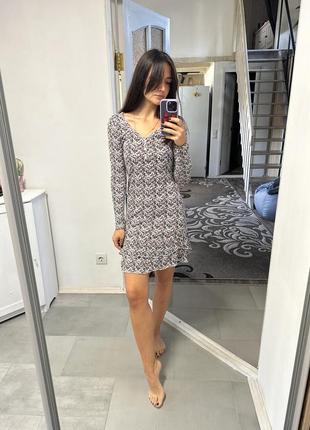 Грайлива сукня