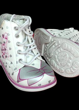 Белые деми ботинки для девочки легкие стильные4 фото
