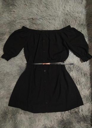 Чорне платтячко на плечі boohoo