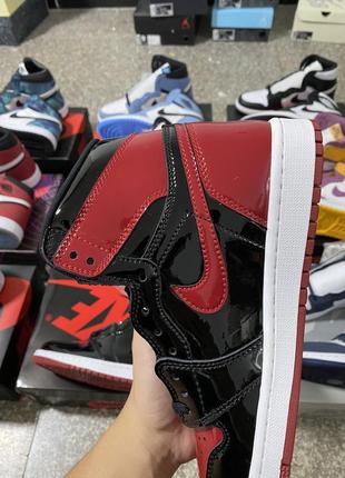 Кроссовки nike air jordan 1 retro high og patent bred джордан aj1 ретро черные красные лаковые4 фото