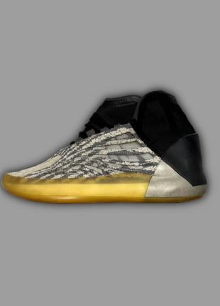 Кросівки баскетбольні adidas yeezy basketball quantum sample оригінал