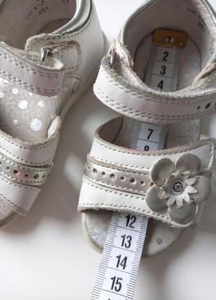 Босоніжки для дівчинки. 7