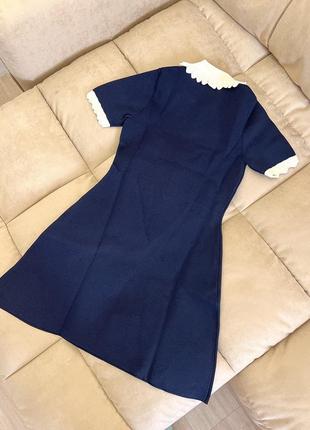 Короткое темно синее платье с белым воротником sandro collared pointelle dress6 фото