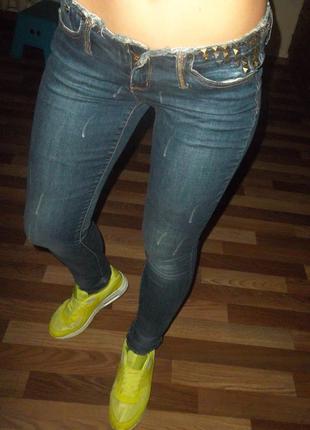 Шикарные джинсы zd с заклепками