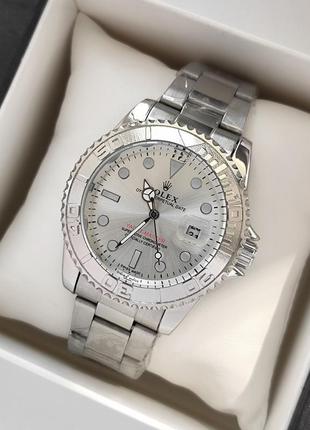 Кварцевые наручные мужские часы серебристого цвета с отображения даты1 фото
