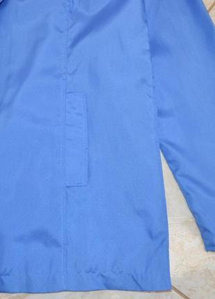 Брендовая голубая легкая куртка ветровка с капюшоном и карманами anne de lancay этикетка5 фото