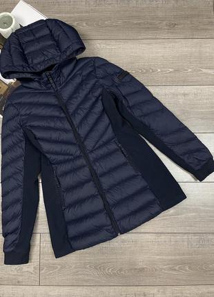 Легкая пуховая куртка hollister