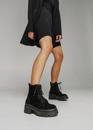 Черные замшевые деми ботинки на модной подошве,36-416 фото