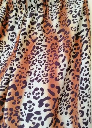 Летние легкие крепдешиновые длинные брюки палаццо в хищный принт лео леопард3 фото