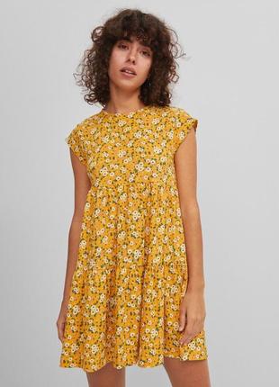 Плаття в квітковий принт bershka