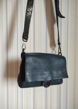 Шикарная  женская  кожаная  сумка кросс боди от премиум бренда  pollini , италия.