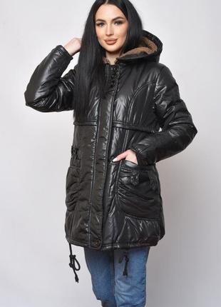 Стильная длинная женская куртка черного цвета