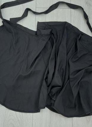 Черная атласная юбка сатин на завязке солнце4 фото