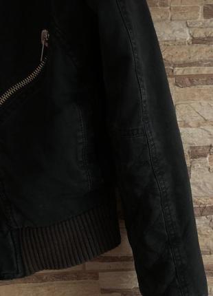 Куртка чорного кольору на осінь весну розмір xs s2 фото