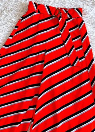 Яркие красные брюки киллоты stradivarius1 фото