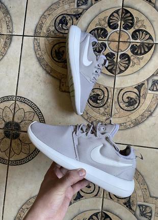 Женские кроссовки nike w nike roshe two