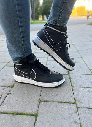 Кросівки Rounding out the Easter kicks from Nike Basketball for this weekend is the