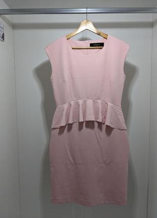Розовое платье с баской