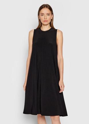 Чорна базова сукня плаття вільного крою massimo dutti маленькое чёрное платье платье свободного кроя