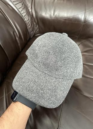 Сіра кашемірова кепка lori piana