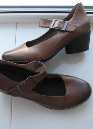 Туфли dansko,р.40-41 стелька 27см кожа