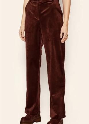 Шикарные бархатные велюровые брюки насыщенного свекольного цвета!!!2 фото
