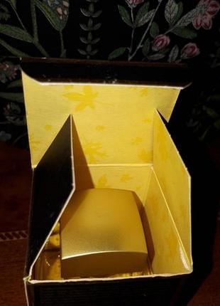 Древній розкішний аромат eclat oriflame.