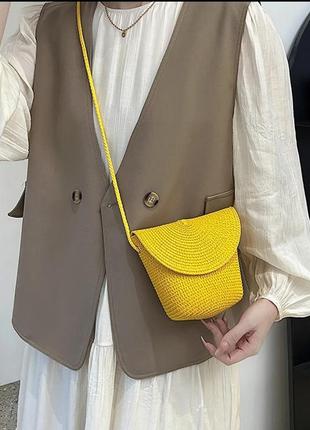 Яркая женская сумка сумочка через плечо из соломы под ротанг3 фото