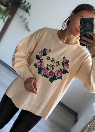 Дуже гарний светр з квітами, жіночий светр стильний