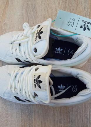 Adidas campus x bad bunny белые с черным кроссовки женские замшевые топ качество адидас кампус кеды осенние низкие3 фото