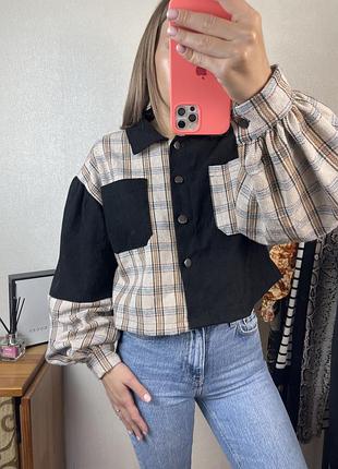 Укорочена сорочка з цікавим дизайном🤎🖤3 фото