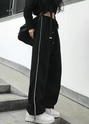 Спортивні штани прямі з фіксаторами