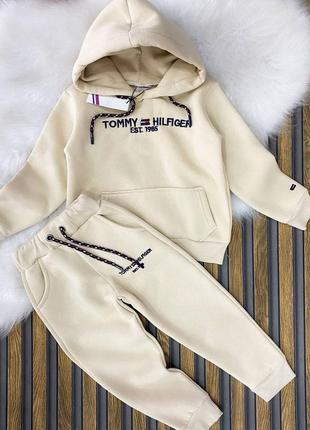 Дитячий костюм від tommy hilfiger