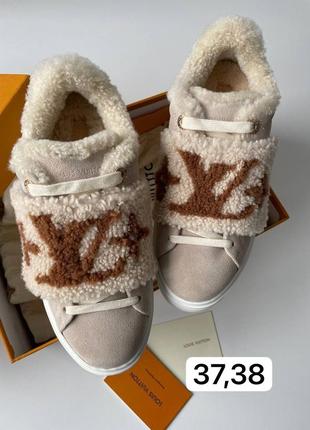 Теплые зимние кроссовки в стиле louis vuitton 🌟1 фото
