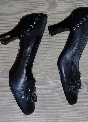 Кожаные туфли бренда sally o'hara размер 40 (26.3 см)3 фото