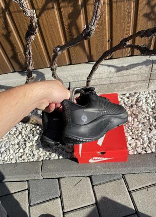 Нові оригінальні кросівки nike air zoom shield6 фото
