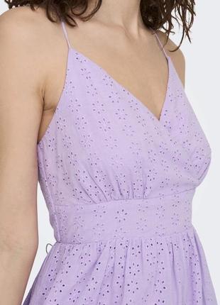 Лавандовое платье из прошвы, фиолетовое платье, платье на бретеляхкотоновое платье от бренда only2 фото
